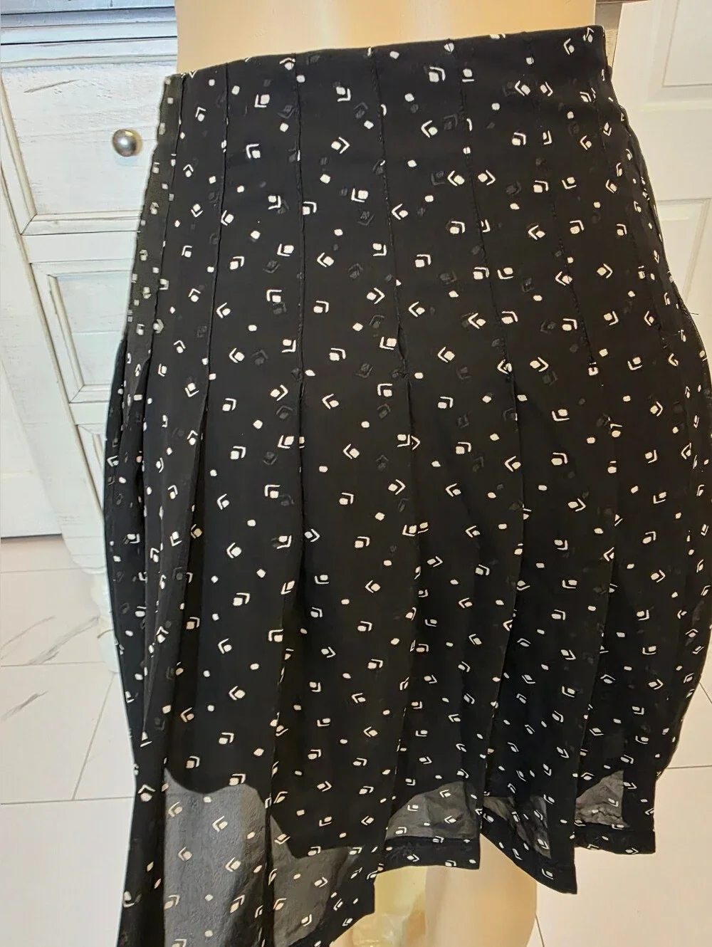 Ralph Lauren Black Polka Dot Skater Skirt - Picture 6 of 8